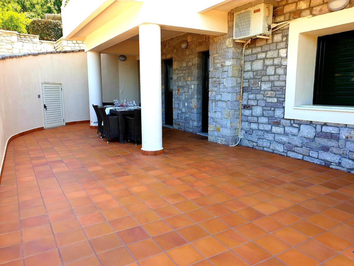 Elaianthos Villa Kalamata Exterior photo